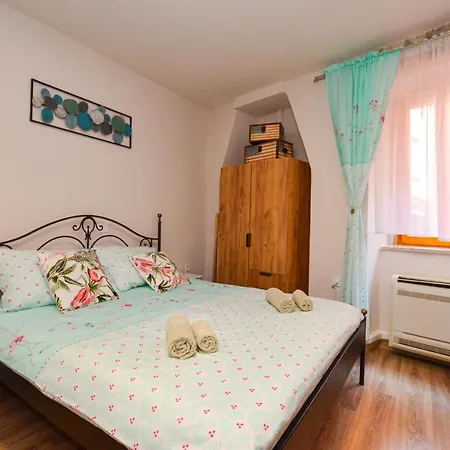 Klaudia Studio Rovinj Exterior foto